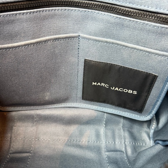 Marc Jacobs Medium Light Blue Tote Bag - Picture 13 of 16